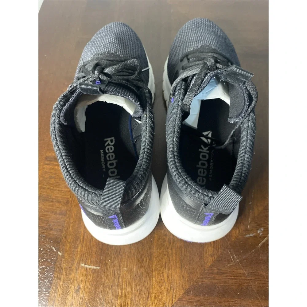 Reebok CN5928 Black Purple Athletic Sneakers Womens 8.5 Low Top Running Shoes